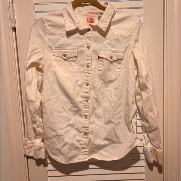Levi's Tops - Levi's Cream Tailored Fit Shirt